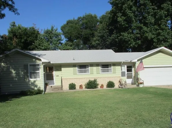 727 Arundel St, Emporia, KS 66801