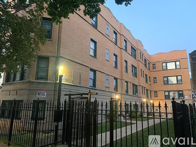 1st image of 6319 S Artesian Ave APT 1A