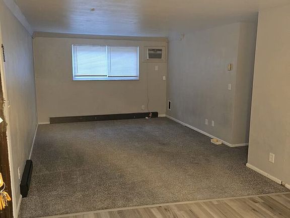 5th image of 4644 Burkhardt Ave #B