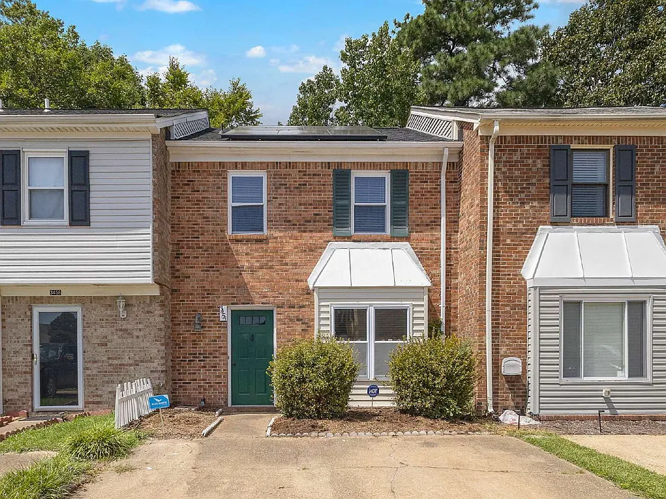 3454 Waltham Cir