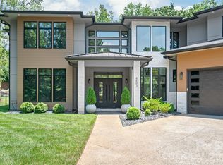 8403 Sarsfield Ct, Waxhaw, NC 28173