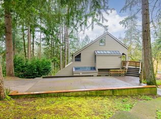 3070 Hendricks Hill Dr, Eugene, OR 97403