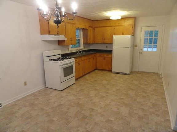 5th image of 116 Ashby St