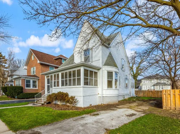 2631 Prairie Ave, Evanston, IL 60201