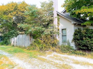 19595 E Terre Haute Rd, Paris, IL 61944