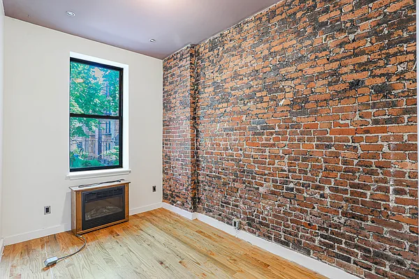 Rented by ERNY LLC | media 4