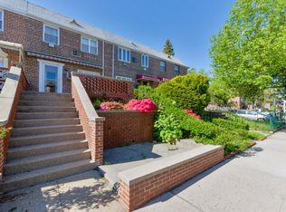 15057 78th Rd, Flushing, NY 11367