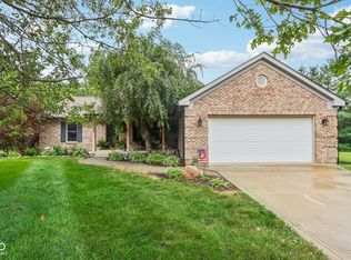 9949 Parker Ln, Cloverdale, IN 46120