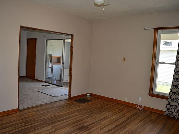 3rd image of 612 Brice Ave