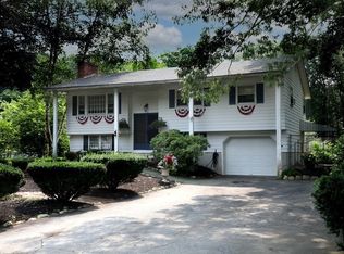 13 Jak Len Dr, Salisbury, MA 01952