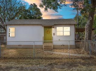 513 S Howerton Ave, Cushing, OK 74023