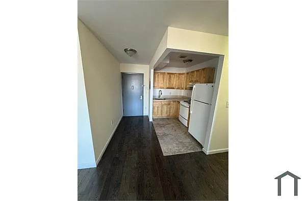 Building Photo - 1645 Popham Ave #1A