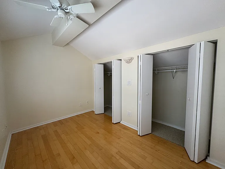 1320 Pelican Creek Xing — Photo 25