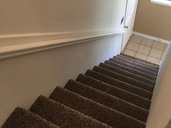 3rd image of 3905 Coronet Ln