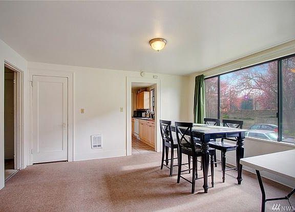 4th image of 5302 9th Ave NE #1
