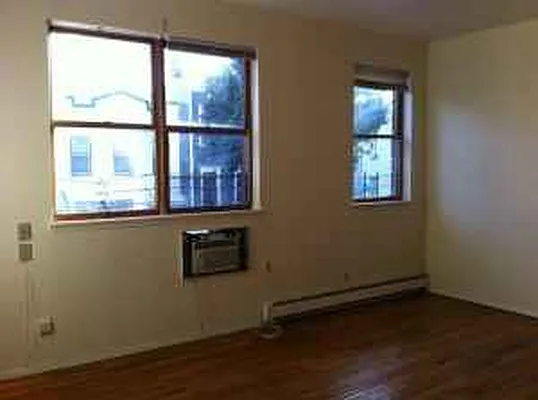 Rented by Garfield Realty  | media 23