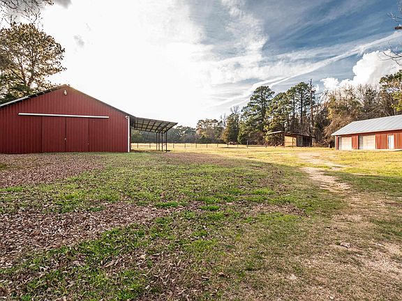 2nd image of 1076 Mount Union Rd