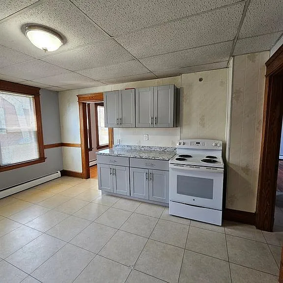 75 Vernon St — Photo 4