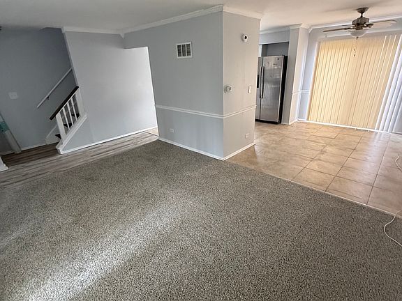 Livin room / dining room combo