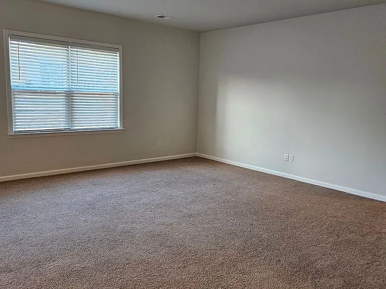 1921 Zonny Moss Dr — Photo 17