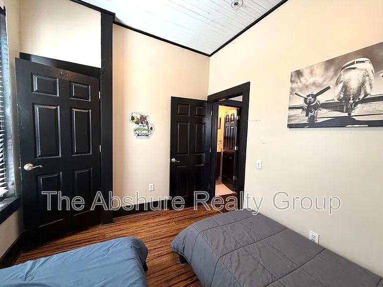 523 E Broad St #B-1 — Photo 12