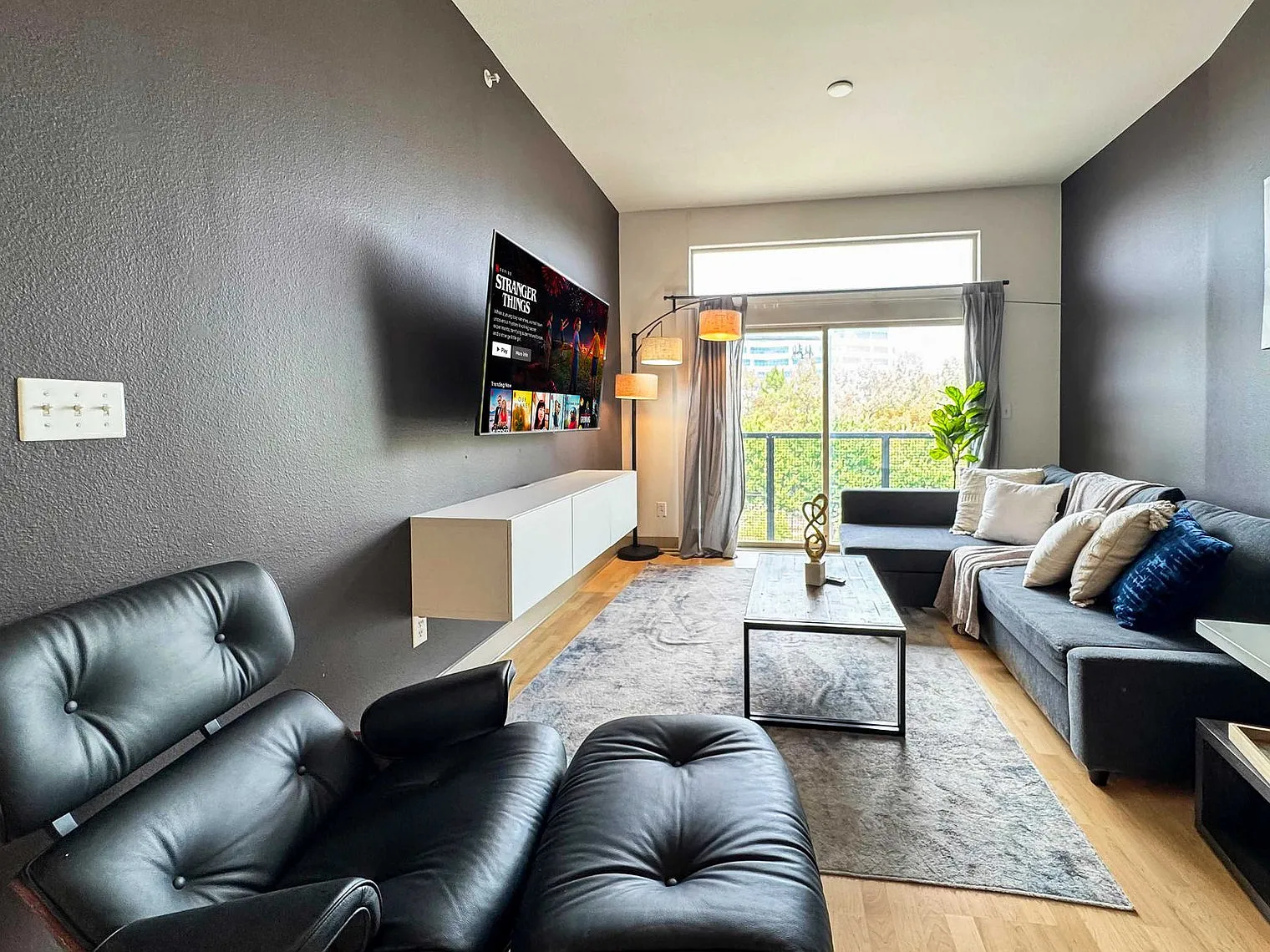 2 bed, 2.0 bath, $5,326 — Photo 3