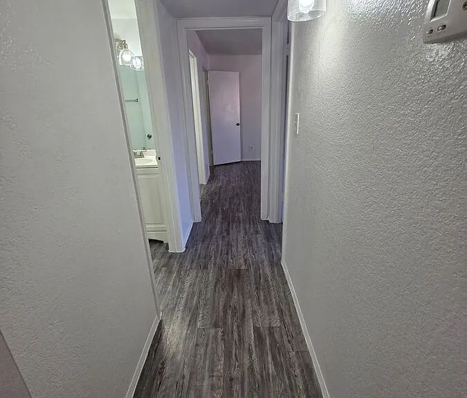 4416 N 35th Ave #201 — Photo 9