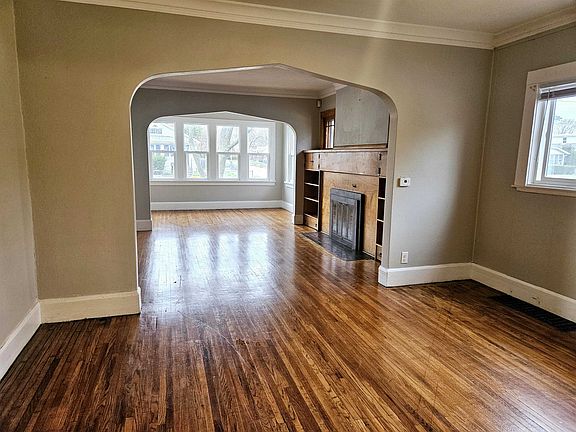 5th image of 1523 Price St