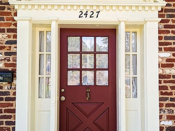 3rd image of 2427 Castle Pl