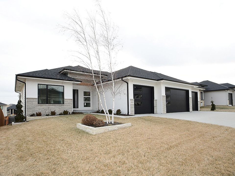 1st image of 5503 N 207th St