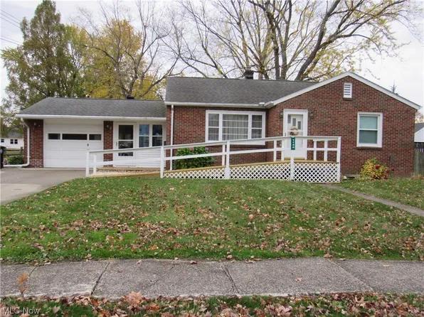 1144 E 16th St, Ashtabula, OH 44004