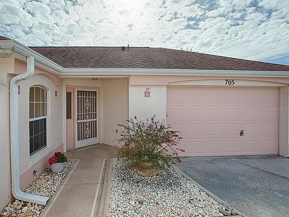 3rd image of 705 Hernandez Dr