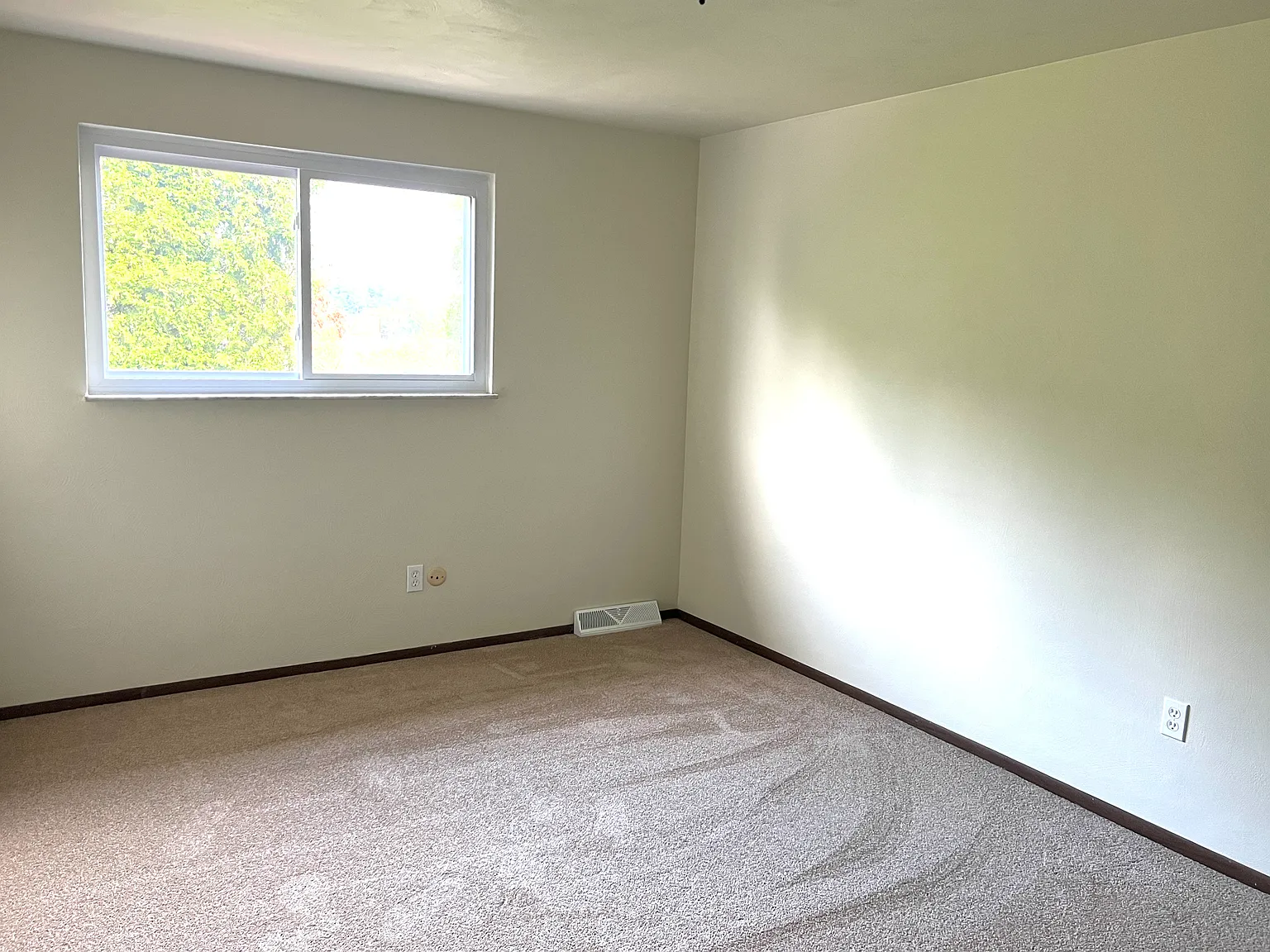 2 bed, $1,295 — Photo 3