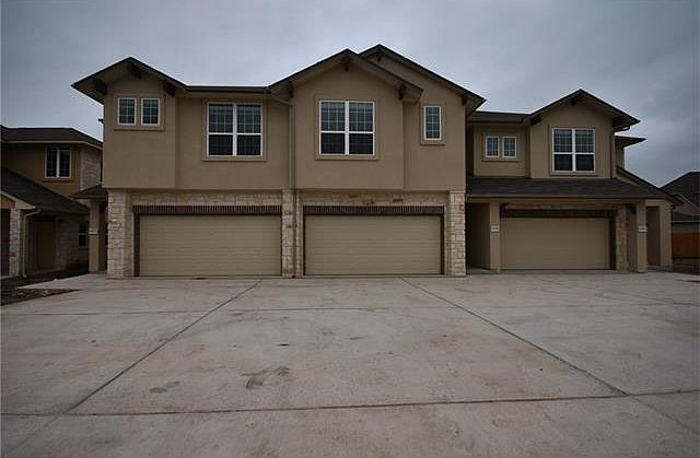 1st image of 1212 Muirfield Bend Dr Unit A