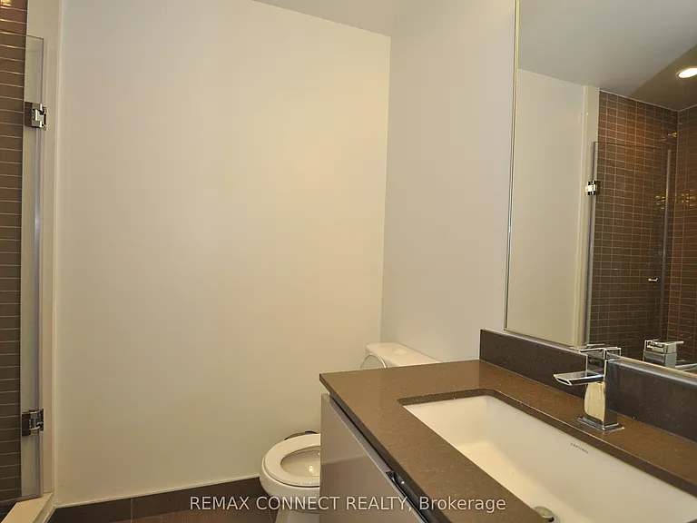 200 Bloor St W #2009 — Photo 17