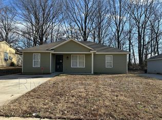 3858 Ajanders Dr, Memphis, TN 38127