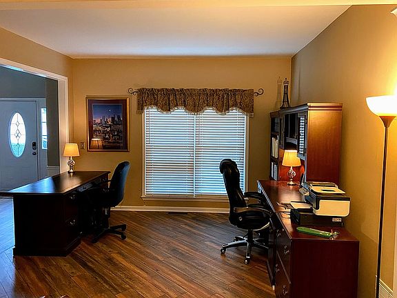 Office/Formal Living Room