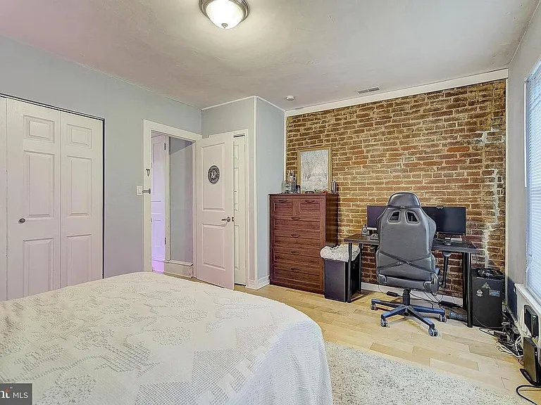 517 Green Ln #2 — Photo 8