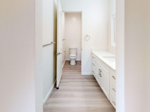 410 Evelyn Ave APT 301