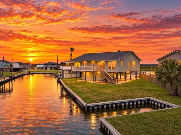 110 Mariner Rd, Freeport, TX 77541