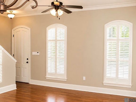 5th image of 11815 Parkview Ct #I