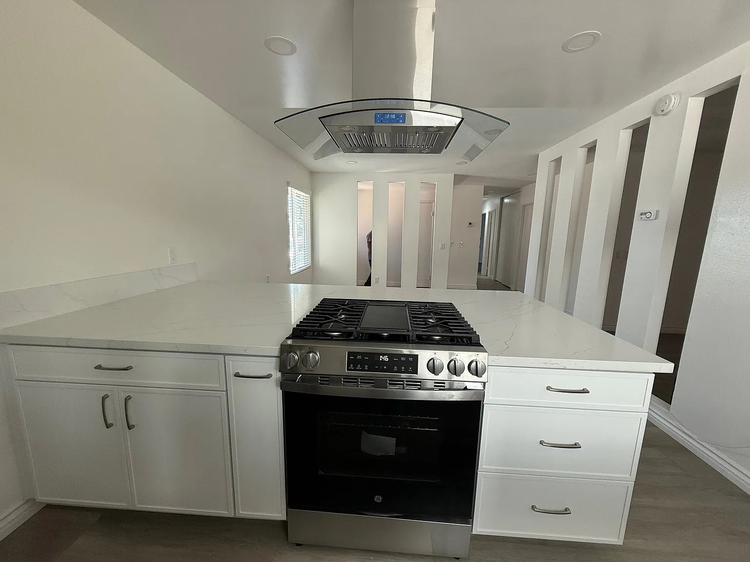 4 bed, 1400 sqft, $4,950 — Photo 3
