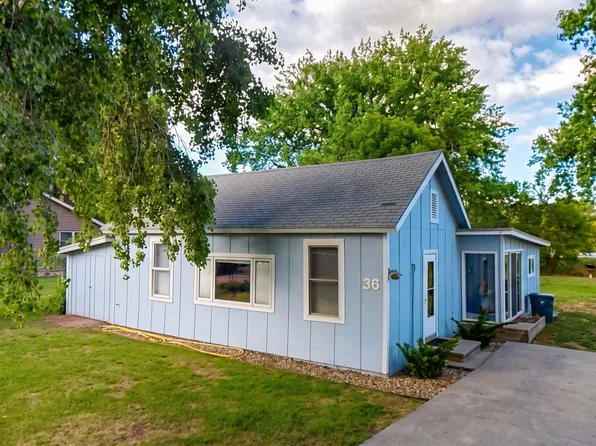 36 Park Lane Dr #28, Elwood, NE 68937