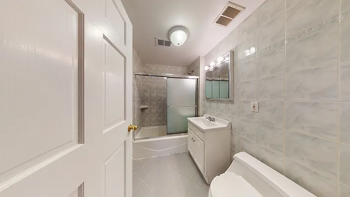 Rented by Bond New York | media 34