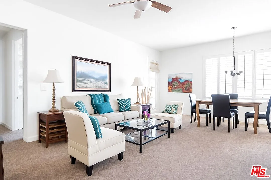 2 bed, 2.0 bath, 1307 sqft, $3,000 — Photo 4