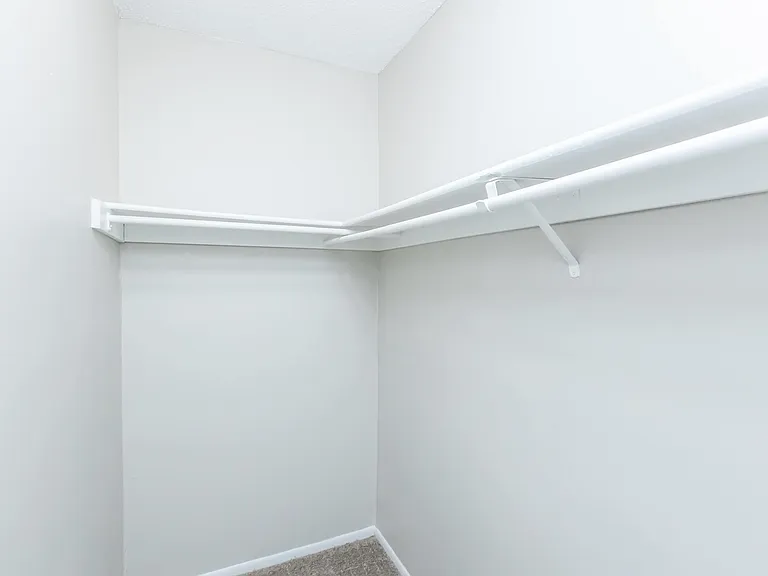 Wymore 360 Apartments — Photo 106