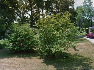 19 Norwich Rd, Pleasant Ridge, MI 48069