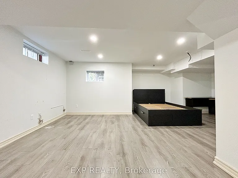 23 Haskell Cres — Photo 29