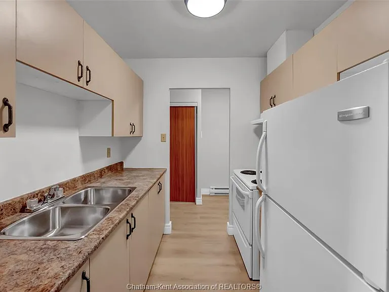 130 Park Ave E #408 — Photo 8