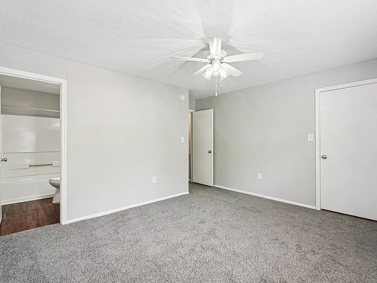 Pointe South Townhomes — Photo 27